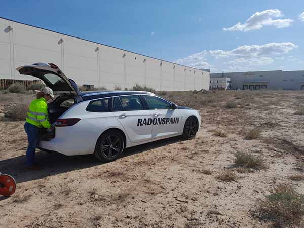 Radonspain consigue evitar la barrera para el radón  en las naves logísticas
