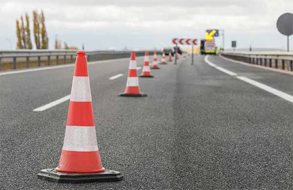 Sacyr y GMV firman un acuerdo para automatizar la colocación de conos en carretera