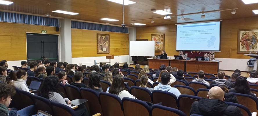 El ISSGA presenta la nueva estrategia de SST al alumnado del Máster en Gestión y Dirección Laboral y de Grao de la USC