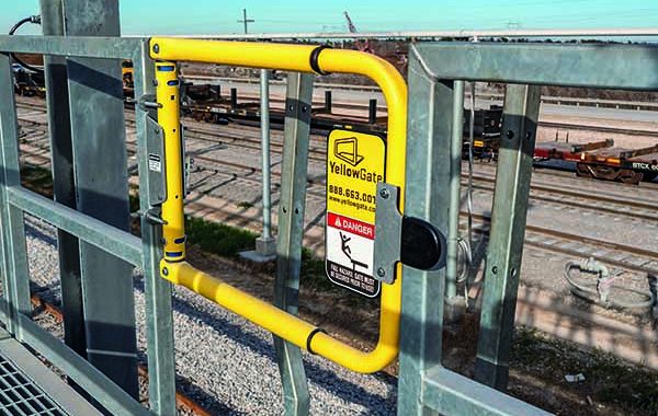 YellowGate: Puerta de seguridad abatible de cierre automático