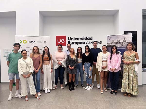 Estudiantes de la Universidad Europea de Canarias promueven empresas y personas seguras