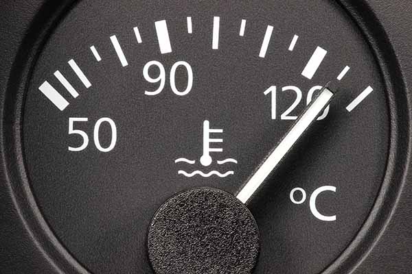 Cómo pueden afectar las temperaturas extremas a tu vehículo