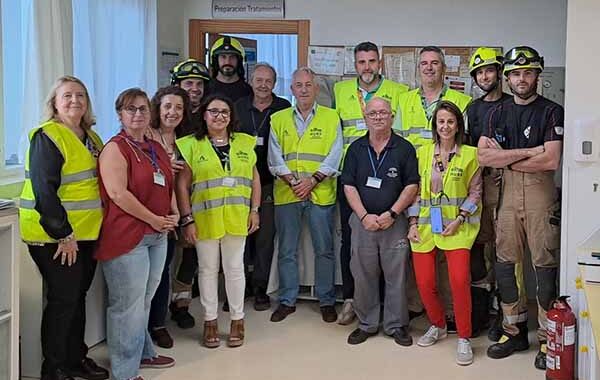 Un centenar de profesionales del Hospital Reina Sofía participa en un simulacro de incendio